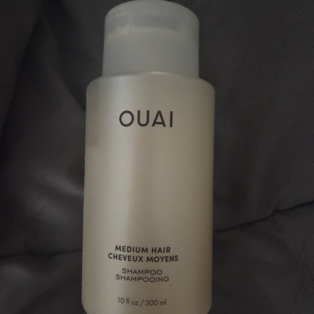 OUAI Medium Hair Shampoo - Cream